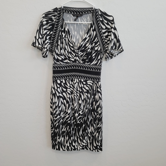BCBGMaxAzria Black & White Combo Jersey Knit Dress Women's Size XS - Picture 14 of 14